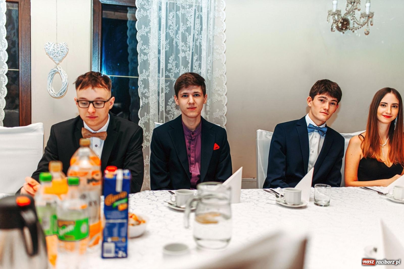 Zdjęcie w galerii na portalu naszraciborz.pl: Ah, cóż to był za bal! Studniówka Kasprowicza na bis! [FOTO] wiadomości z regionu