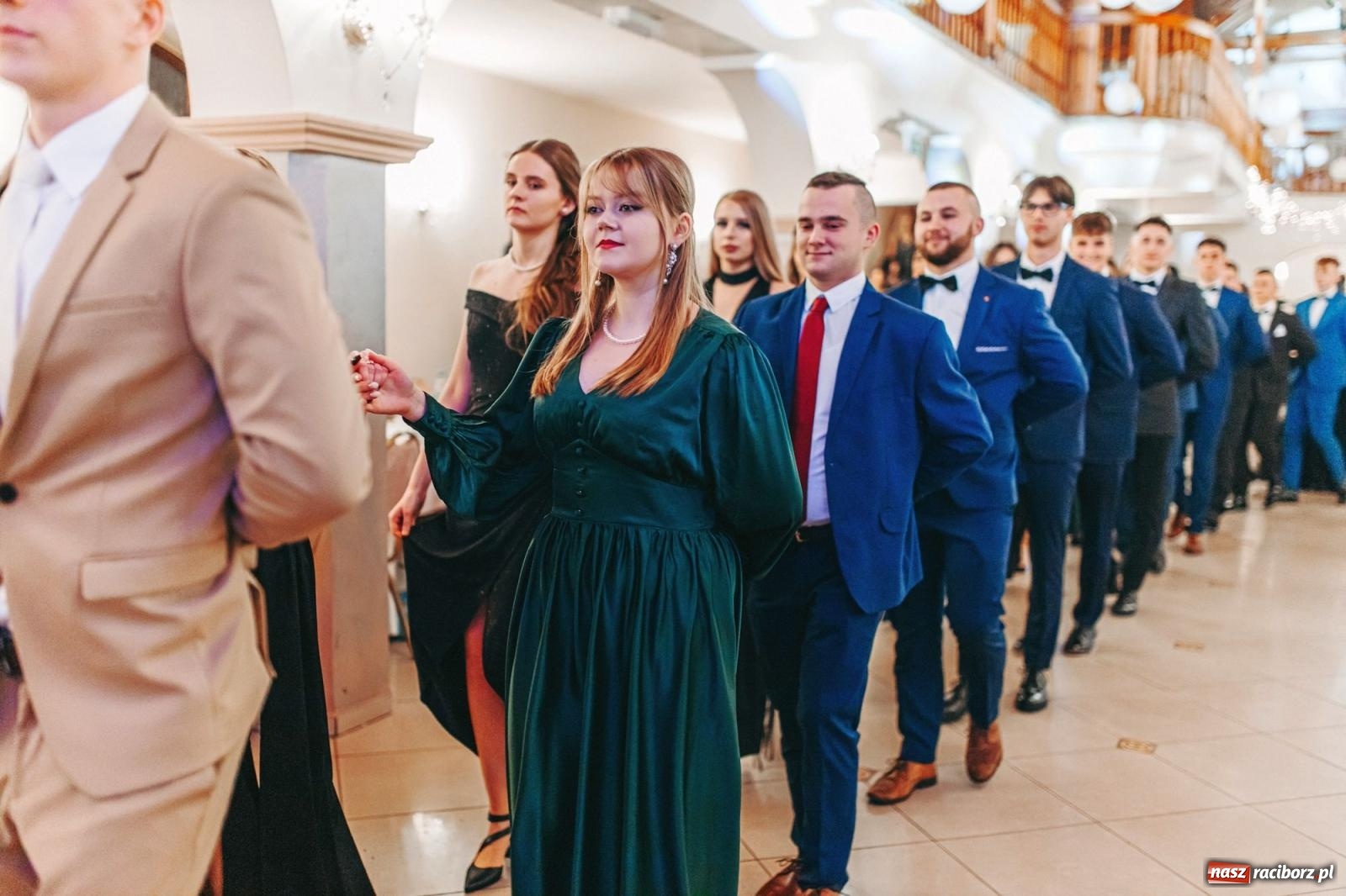 Zdjęcie w galerii na portalu naszraciborz.pl: Ah, cóż to był za bal! Studniówka Kasprowicza na bis! [FOTO] wiadomości z regionu