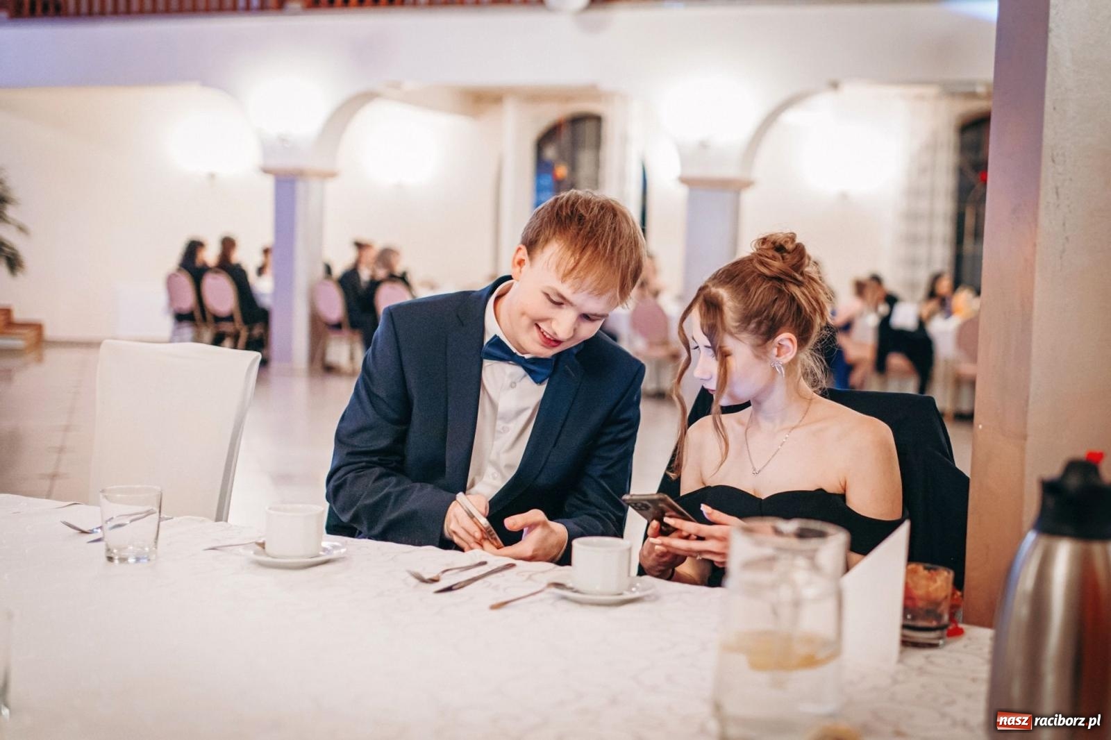 Zdjęcie w galerii na portalu naszraciborz.pl: Ah, cóż to był za bal! Studniówka Kasprowicza na bis! [FOTO] wiadomości z regionu