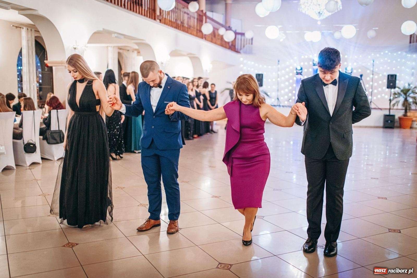 Zdjęcie w galerii na portalu naszraciborz.pl: Ah, cóż to był za bal! Studniówka Kasprowicza na bis! [FOTO] wiadomości z regionu