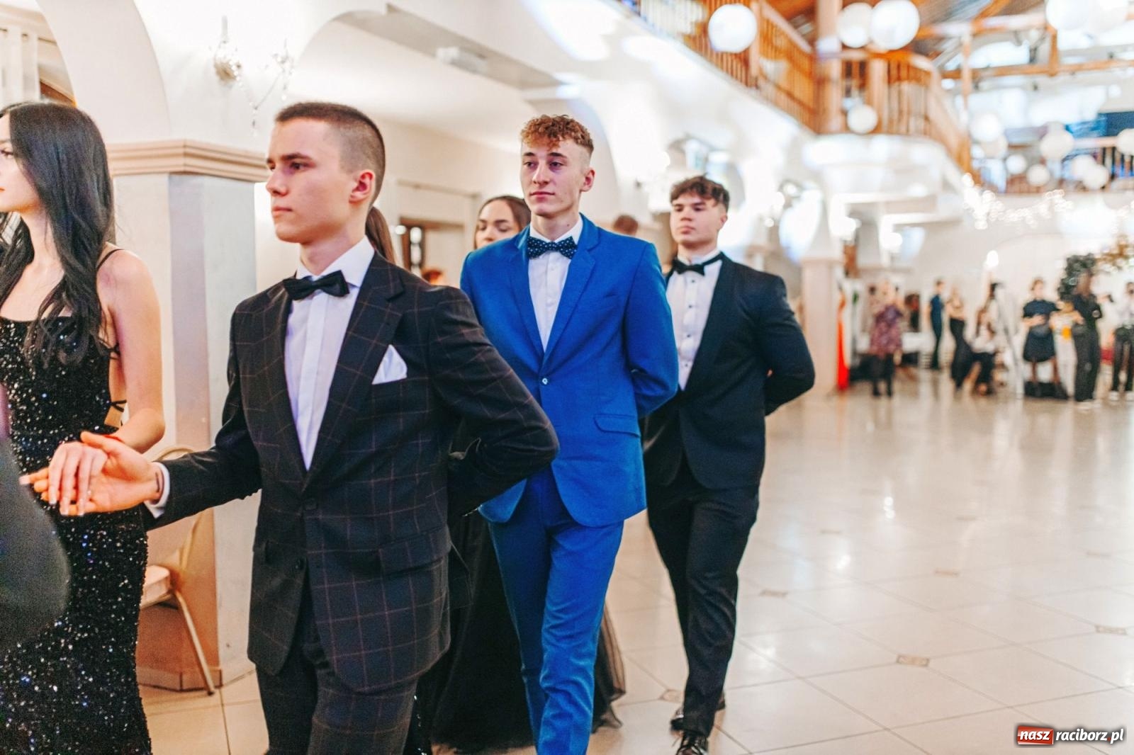 Zdjęcie w galerii na portalu naszraciborz.pl: Ah, cóż to był za bal! Studniówka Kasprowicza na bis! [FOTO] wiadomości z regionu