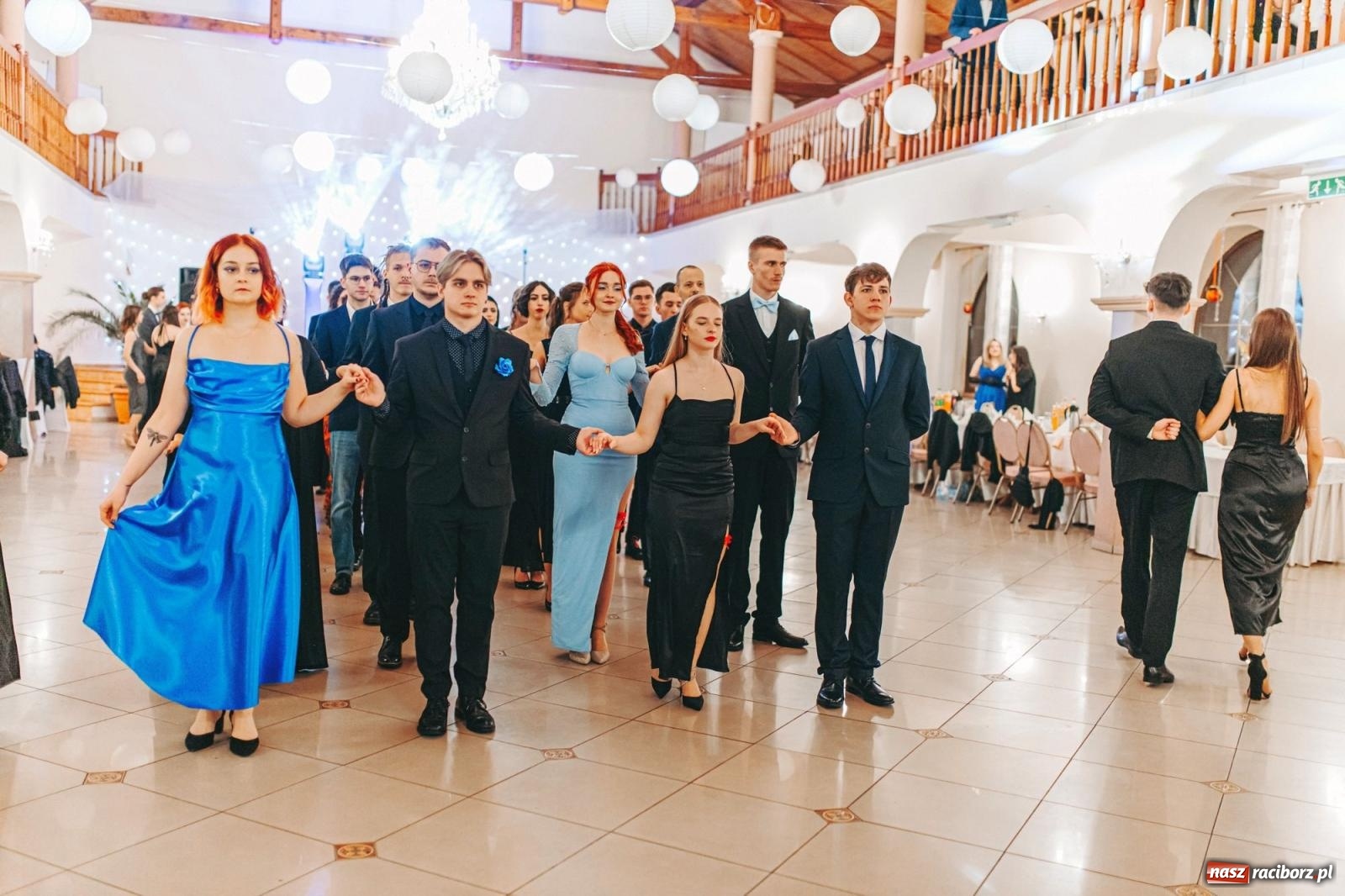 Zdjęcie w galerii na portalu naszraciborz.pl: Ah, cóż to był za bal! Studniówka Kasprowicza na bis! [FOTO] wiadomości z regionu