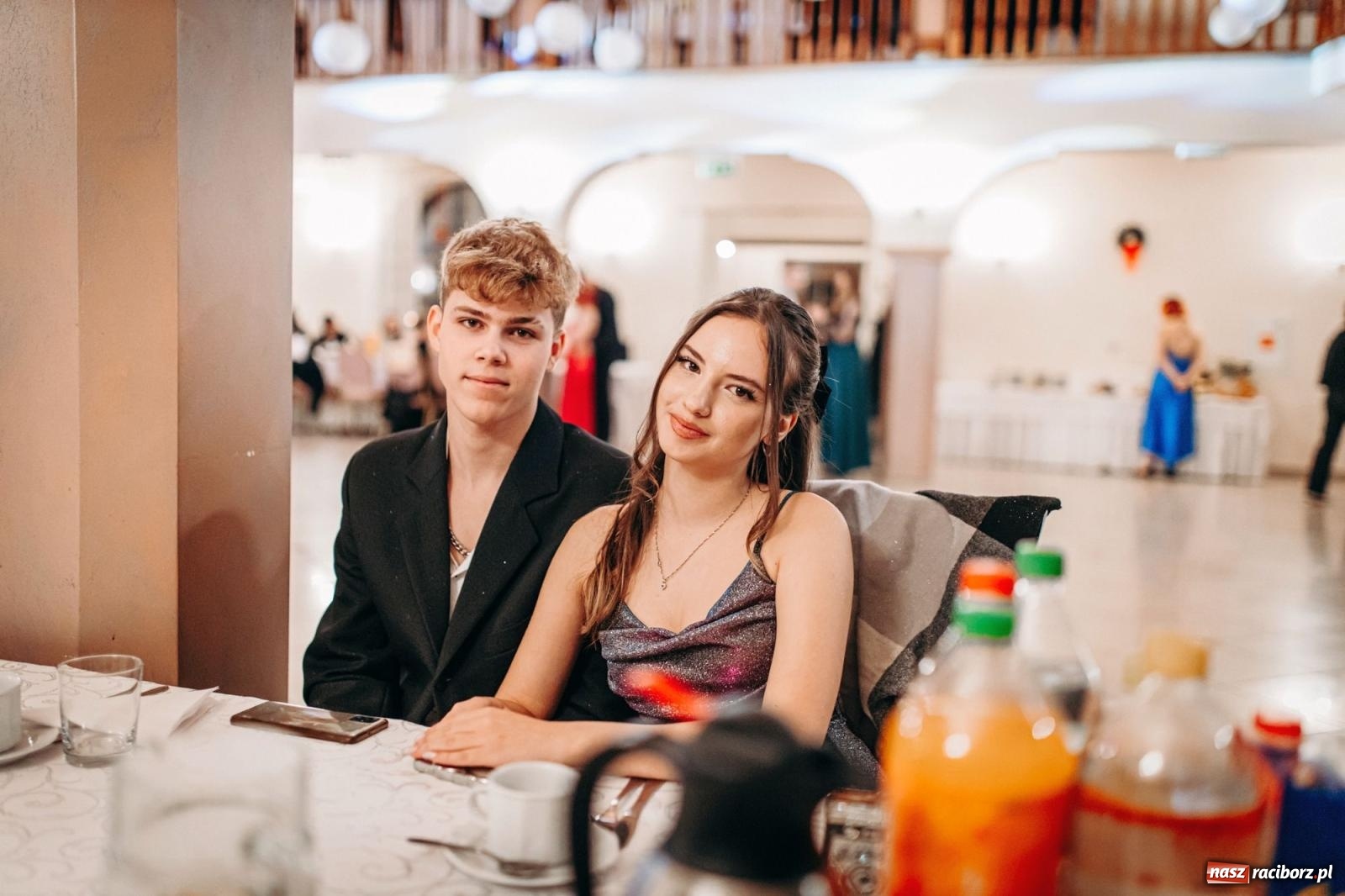 Zdjęcie w galerii na portalu naszraciborz.pl: Ah, cóż to był za bal! Studniówka Kasprowicza na bis! [FOTO] wiadomości z regionu