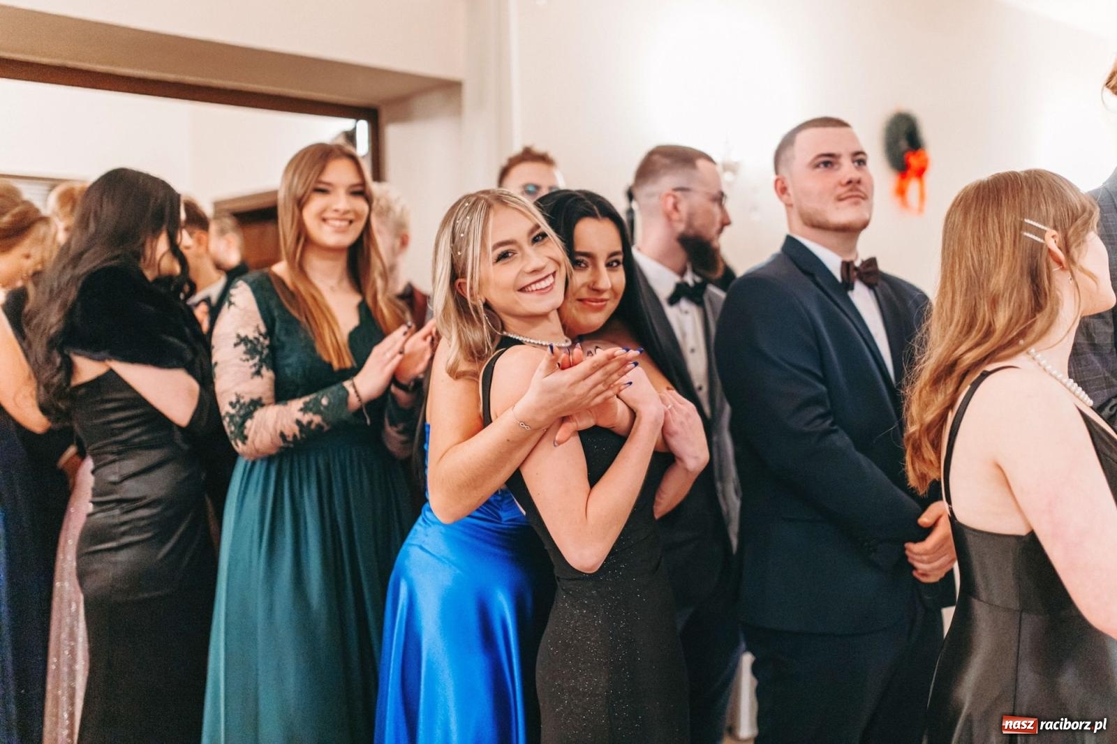 Zdjęcie w galerii na portalu naszraciborz.pl: Ah, cóż to był za bal! Studniówka Kasprowicza na bis! [FOTO] wiadomości z regionu
