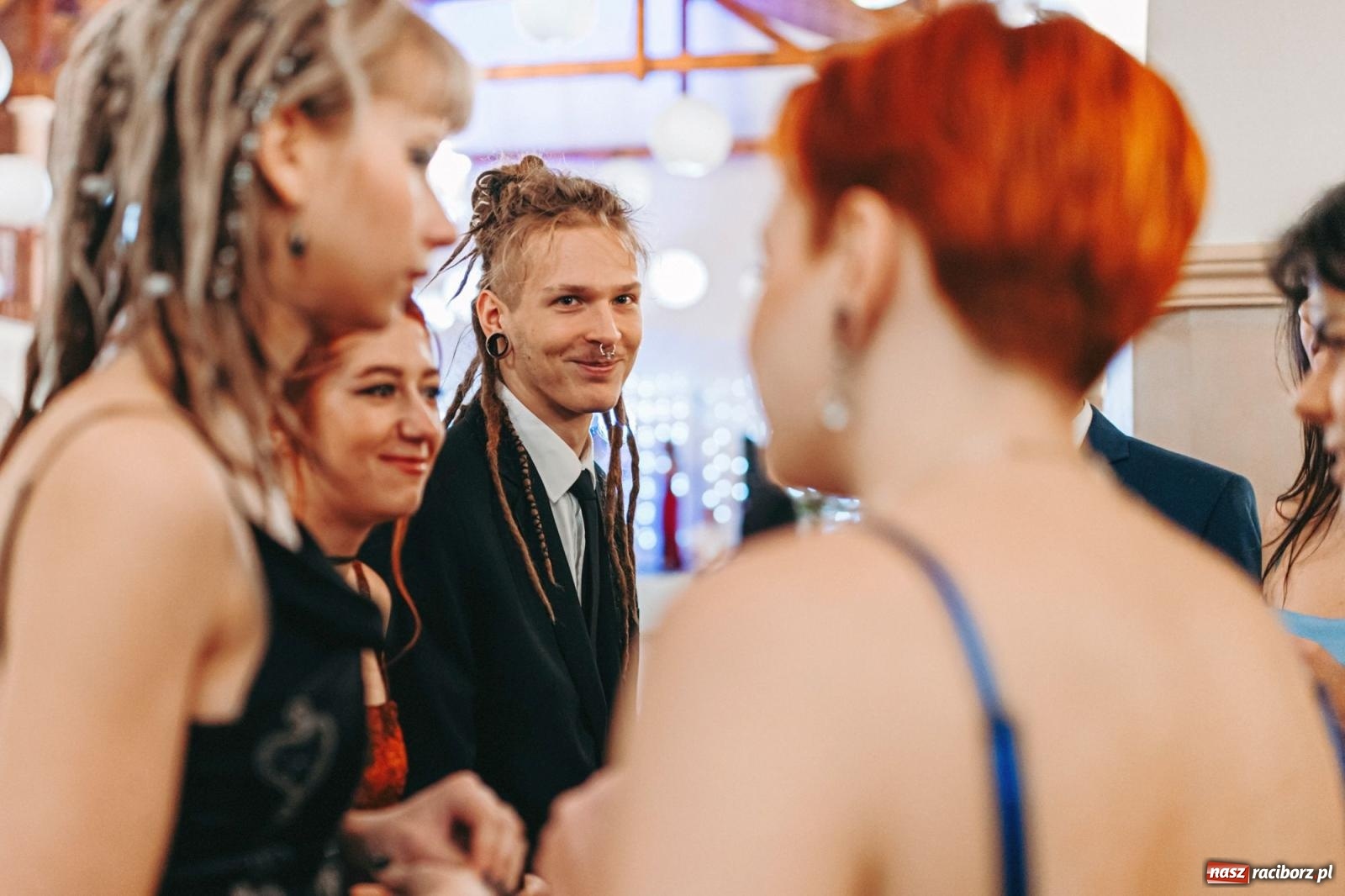 Zdjęcie w galerii na portalu naszraciborz.pl: Ah, cóż to był za bal! Studniówka Kasprowicza na bis! [FOTO] wiadomości z regionu