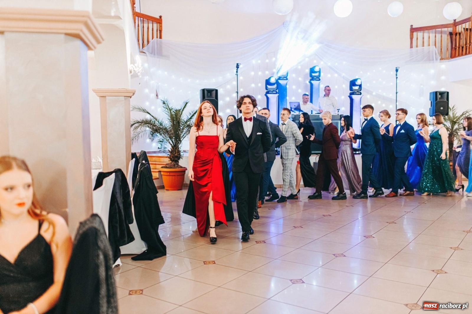 Zdjęcie w galerii na portalu naszraciborz.pl: Ah, cóż to był za bal! Studniówka Kasprowicza na bis! [FOTO] wiadomości z regionu