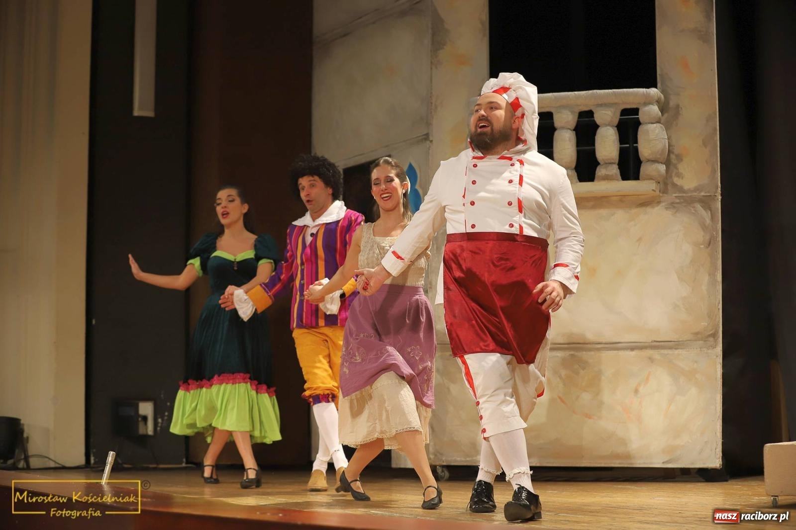 Zdjęcie w galerii na portalu naszraciborz.pl: Arte Creatura wystawiła w Raciborzu Noc w Wenecji [FOTO i WIDEO] wiadomości z regionu