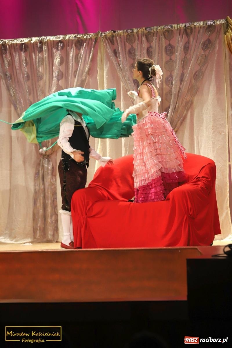 Zdjęcie w galerii na portalu naszraciborz.pl: Arte Creatura wystawiła w Raciborzu Noc w Wenecji [FOTO i WIDEO] wiadomości z regionu