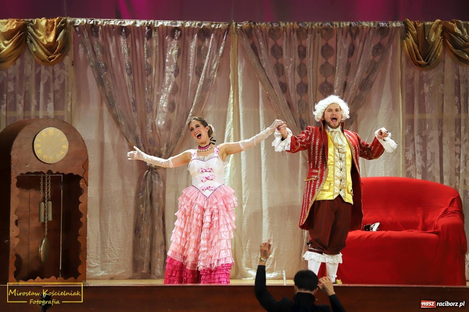 Zdjęcie w galerii na portalu naszraciborz.pl: Arte Creatura wystawiła w Raciborzu Noc w Wenecji [FOTO i WIDEO] wiadomości z regionu