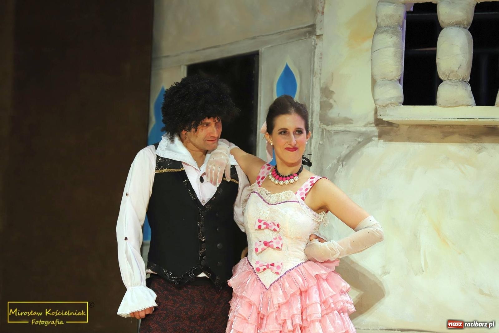 Zdjęcie w galerii na portalu naszraciborz.pl: Arte Creatura wystawiła w Raciborzu Noc w Wenecji [FOTO i WIDEO] wiadomości z regionu