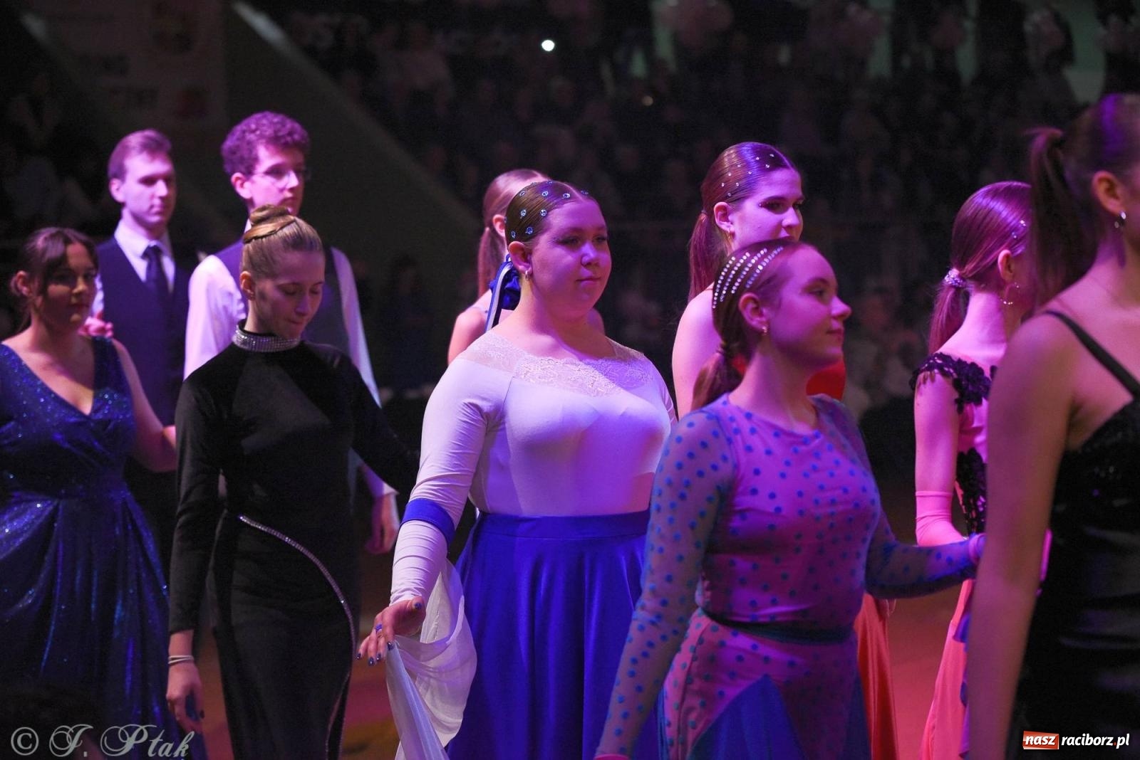 Zdjęcie w galerii na portalu naszraciborz.pl: XVI Karnawałowa Rewia Tańca w Raciborzu [FOTO i WIDEO] wiadomości z regionu