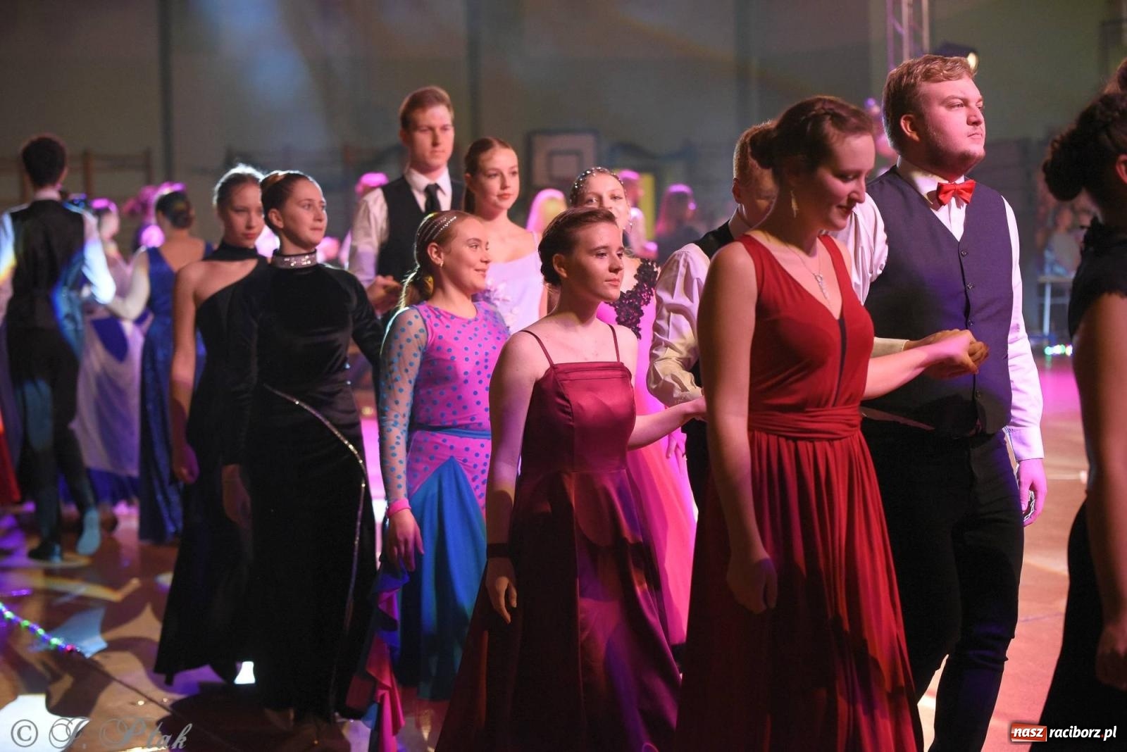 Zdjęcie w galerii na portalu naszraciborz.pl: XVI Karnawałowa Rewia Tańca w Raciborzu [FOTO i WIDEO] wiadomości z regionu