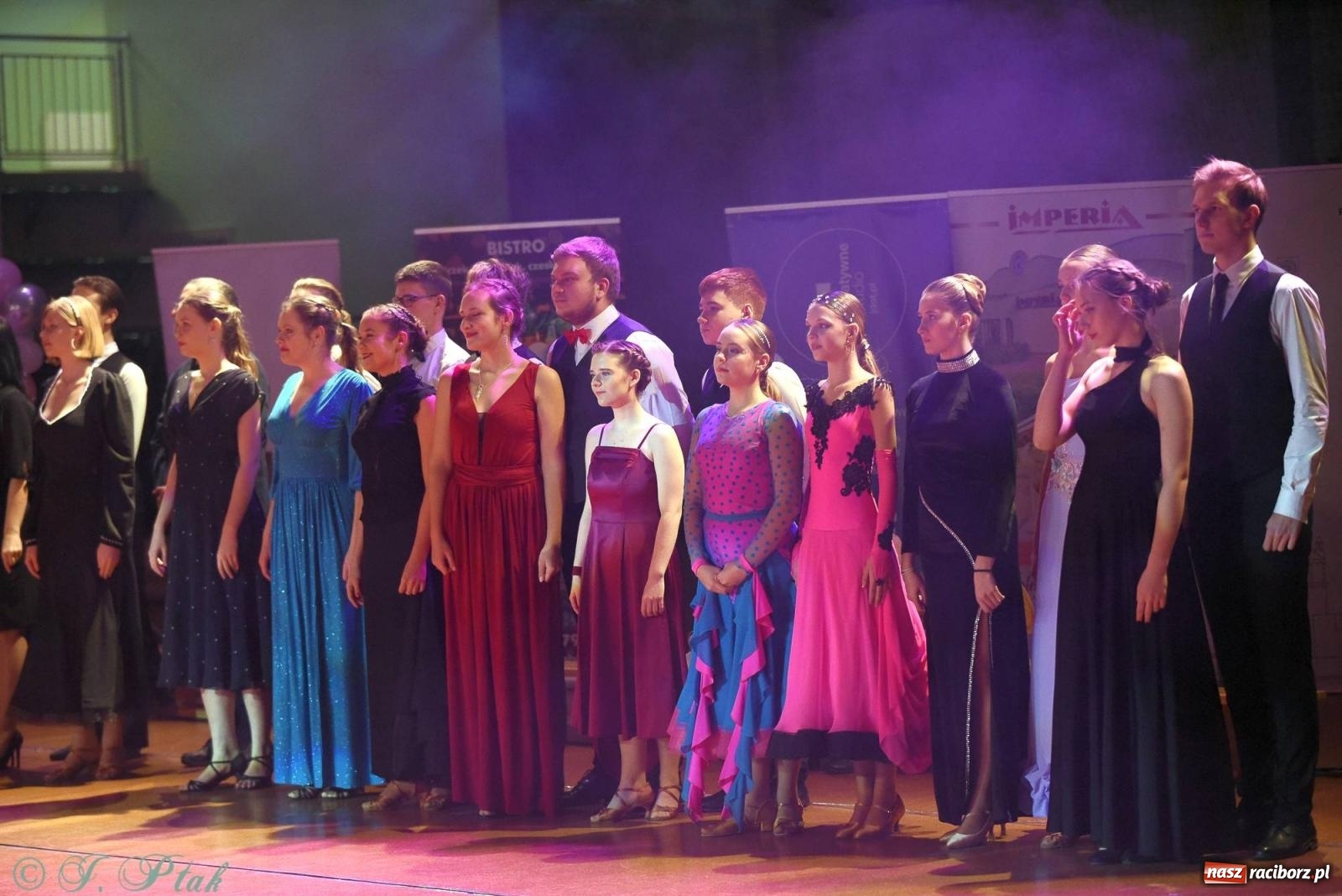 Zdjęcie w galerii na portalu naszraciborz.pl: XVI Karnawałowa Rewia Tańca w Raciborzu [FOTO i WIDEO] wiadomości z regionu