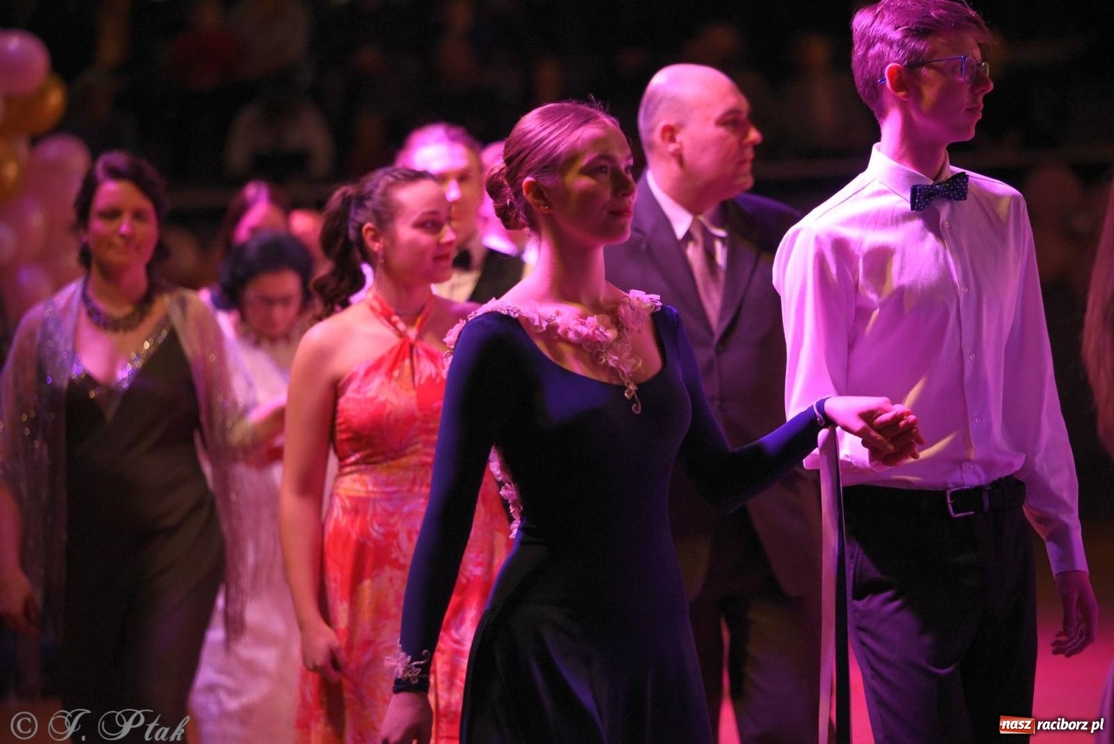 Zdjęcie w galerii na portalu naszraciborz.pl: XVI Karnawałowa Rewia Tańca w Raciborzu [FOTO i WIDEO] wiadomości z regionu