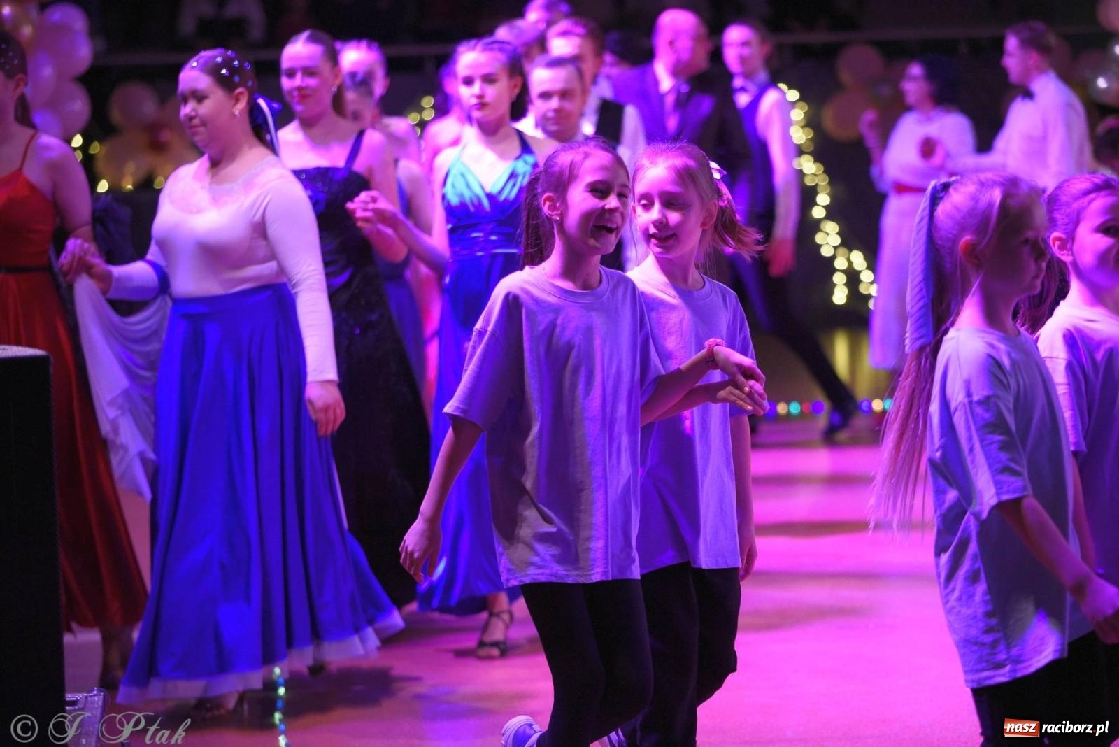Zdjęcie w galerii na portalu naszraciborz.pl: XVI Karnawałowa Rewia Tańca w Raciborzu [FOTO i WIDEO] wiadomości z regionu