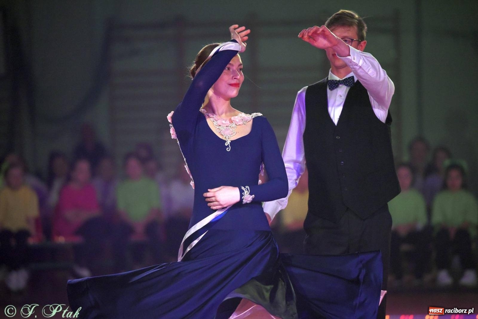 Zdjęcie w galerii na portalu naszraciborz.pl: XVI Karnawałowa Rewia Tańca w Raciborzu [FOTO i WIDEO] wiadomości z regionu