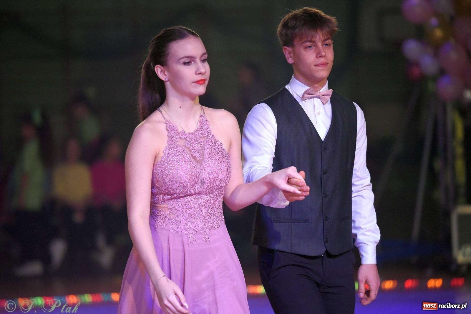 Zdjęcie w galerii na portalu naszraciborz.pl: XVI Karnawałowa Rewia Tańca w Raciborzu [FOTO i WIDEO] wiadomości z regionu