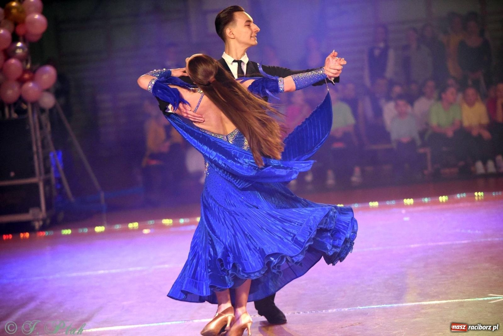 Zdjęcie w galerii na portalu naszraciborz.pl: XVI Karnawałowa Rewia Tańca w Raciborzu [FOTO i WIDEO] wiadomości z regionu