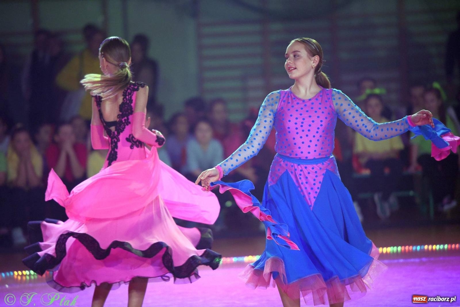 Zdjęcie w galerii na portalu naszraciborz.pl: XVI Karnawałowa Rewia Tańca w Raciborzu [FOTO i WIDEO] wiadomości z regionu