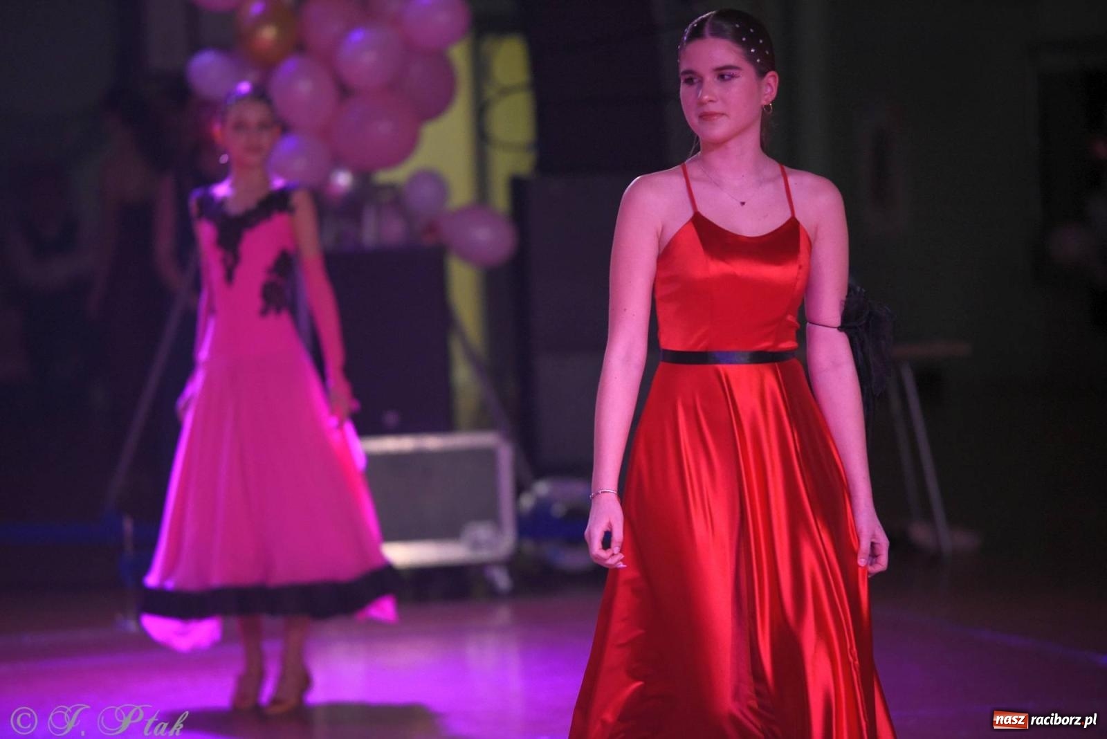 Zdjęcie w galerii na portalu naszraciborz.pl: XVI Karnawałowa Rewia Tańca w Raciborzu [FOTO i WIDEO] wiadomości z regionu