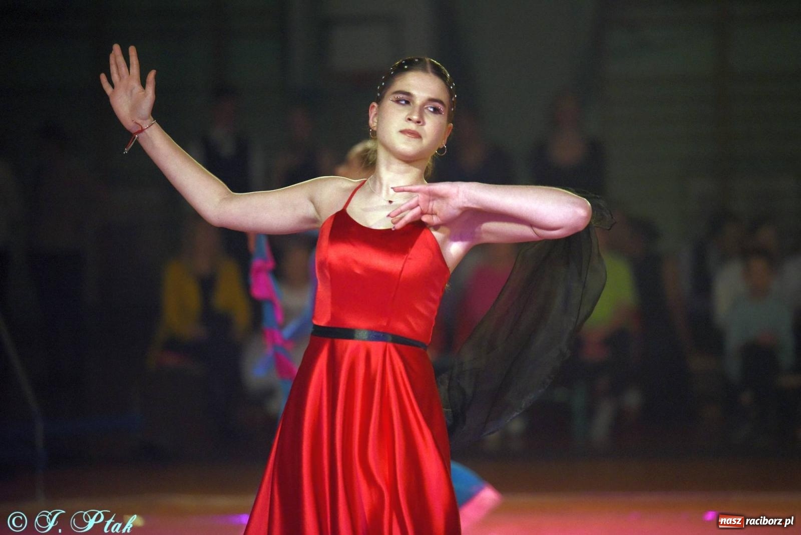 Zdjęcie w galerii na portalu naszraciborz.pl: XVI Karnawałowa Rewia Tańca w Raciborzu [FOTO i WIDEO] wiadomości z regionu