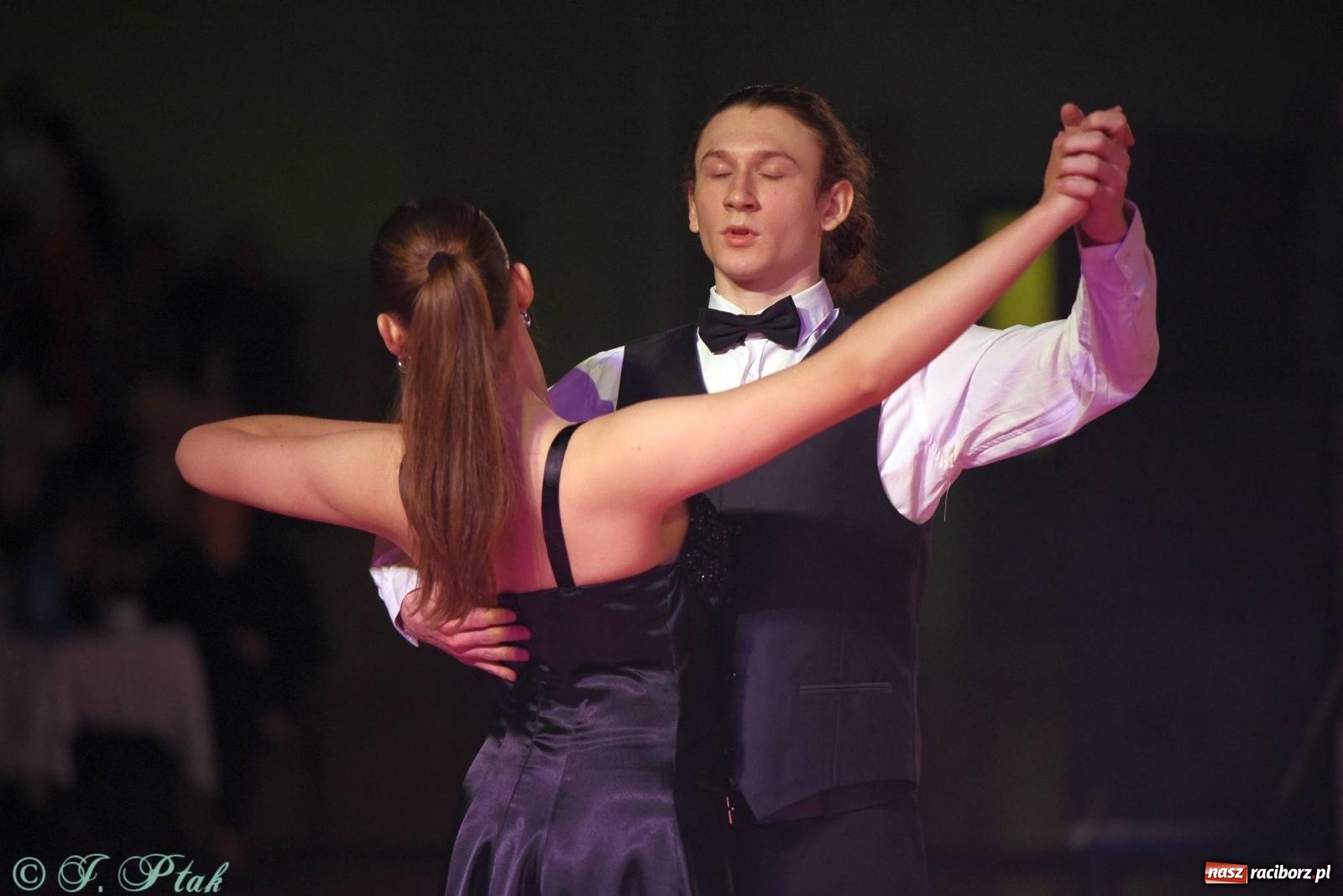 Zdjęcie w galerii na portalu naszraciborz.pl: XVI Karnawałowa Rewia Tańca w Raciborzu [FOTO i WIDEO] wiadomości z regionu