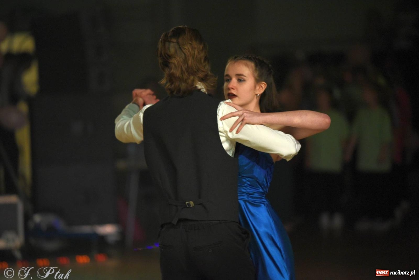 Zdjęcie w galerii na portalu naszraciborz.pl: XVI Karnawałowa Rewia Tańca w Raciborzu [FOTO i WIDEO] wiadomości z regionu