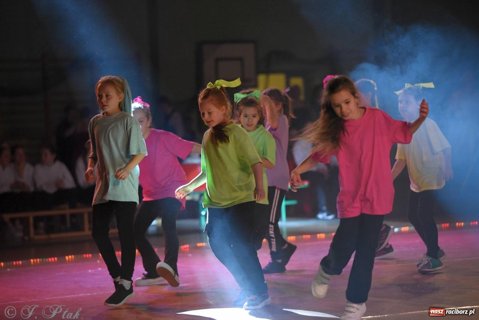 Zdjęcie w galerii na portalu naszraciborz.pl: XVI Karnawałowa Rewia Tańca w Raciborzu [FOTO i WIDEO] wiadomości z regionu