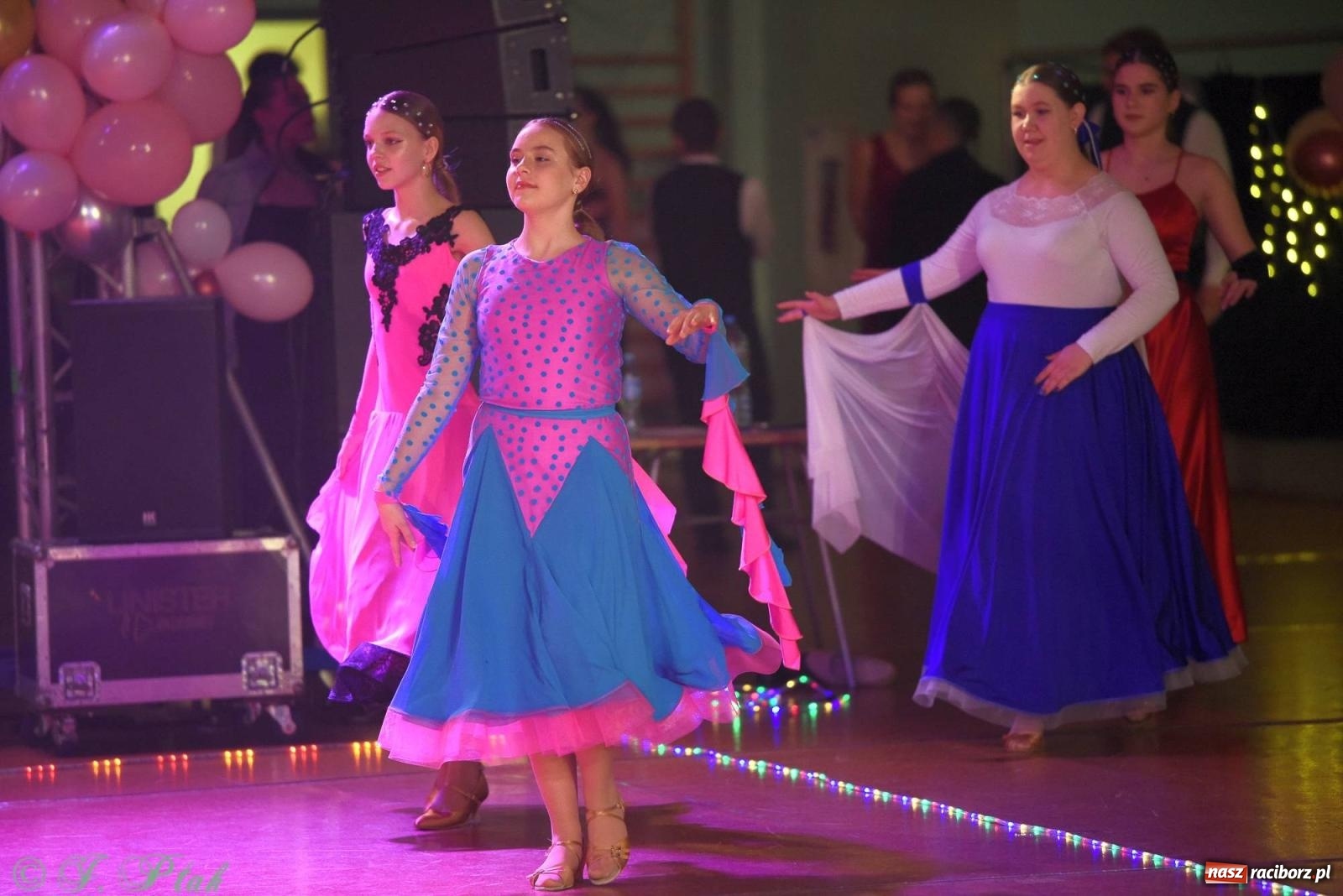 Zdjęcie w galerii na portalu naszraciborz.pl: XVI Karnawałowa Rewia Tańca w Raciborzu [FOTO i WIDEO] wiadomości z regionu