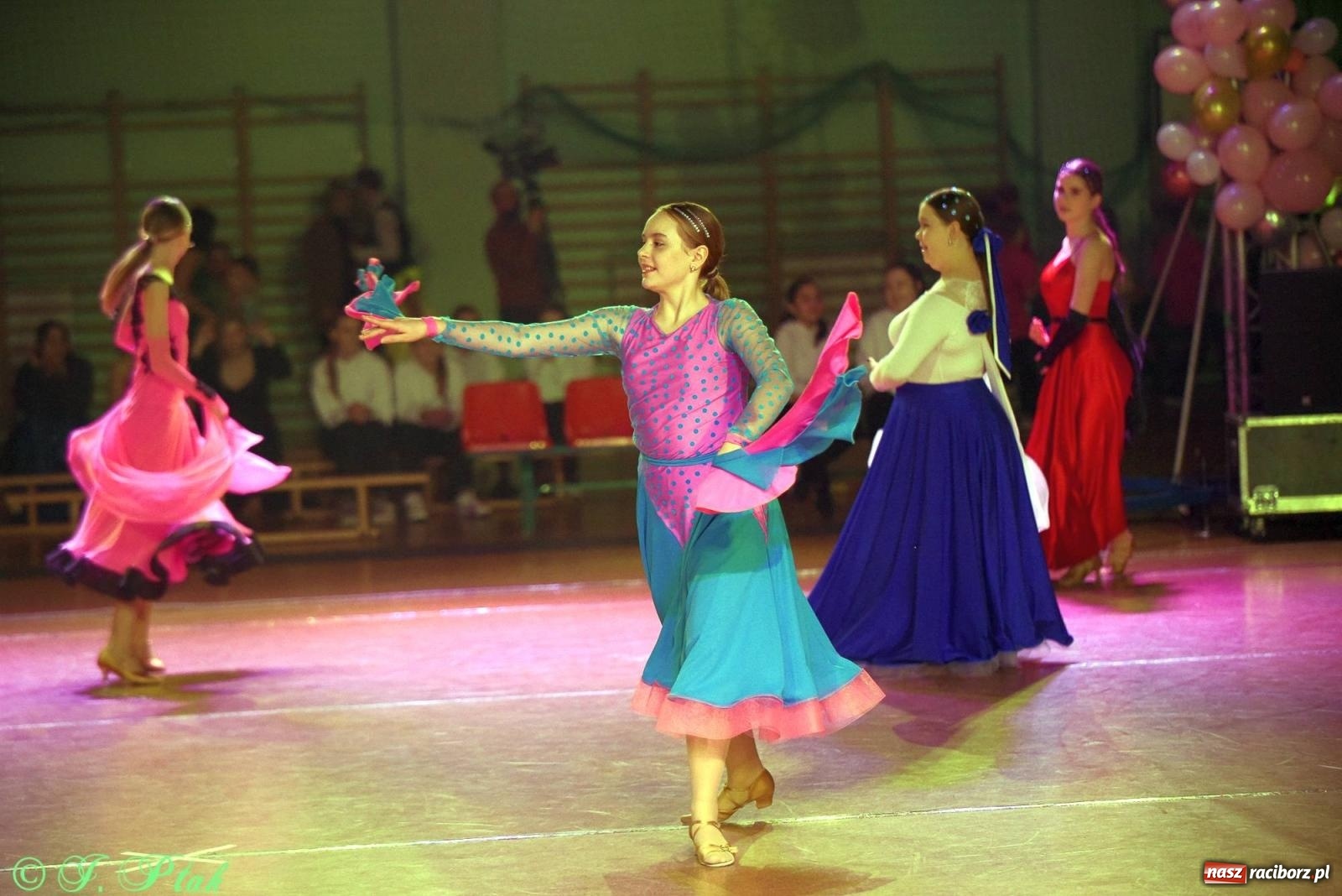 Zdjęcie w galerii na portalu naszraciborz.pl: XVI Karnawałowa Rewia Tańca w Raciborzu [FOTO i WIDEO] wiadomości z regionu
