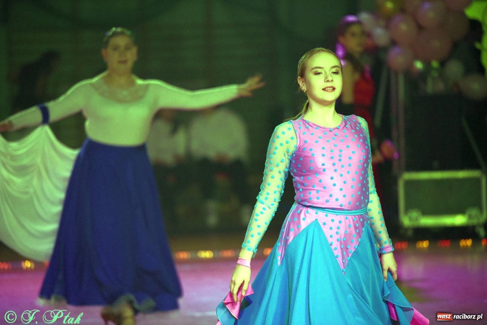 Zdjęcie w galerii na portalu naszraciborz.pl: XVI Karnawałowa Rewia Tańca w Raciborzu [FOTO i WIDEO] wiadomości z regionu