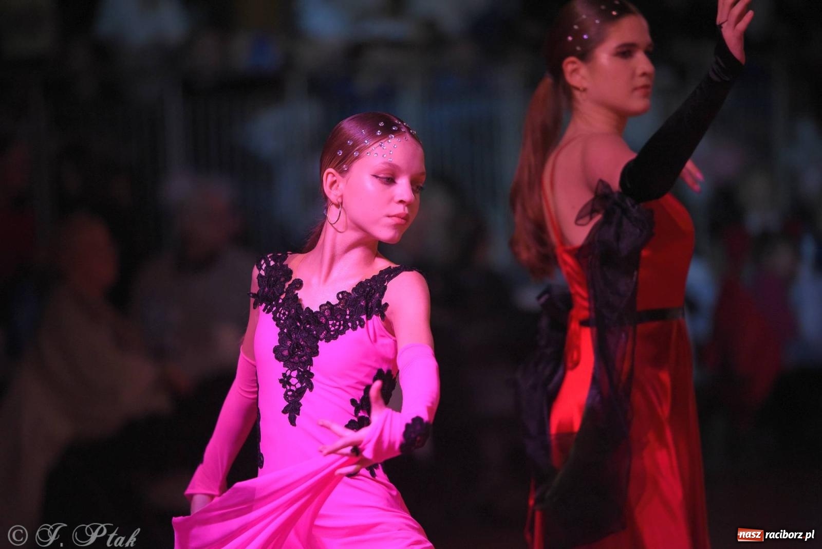 Zdjęcie w galerii na portalu naszraciborz.pl: XVI Karnawałowa Rewia Tańca w Raciborzu [FOTO i WIDEO] wiadomości z regionu