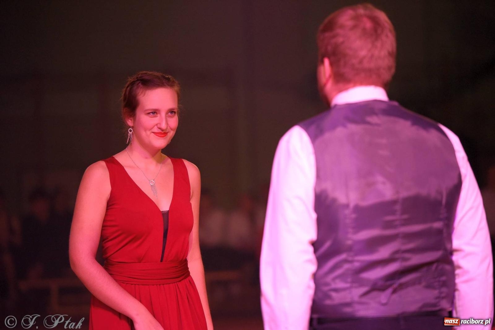 Zdjęcie w galerii na portalu naszraciborz.pl: XVI Karnawałowa Rewia Tańca w Raciborzu [FOTO i WIDEO] wiadomości z regionu