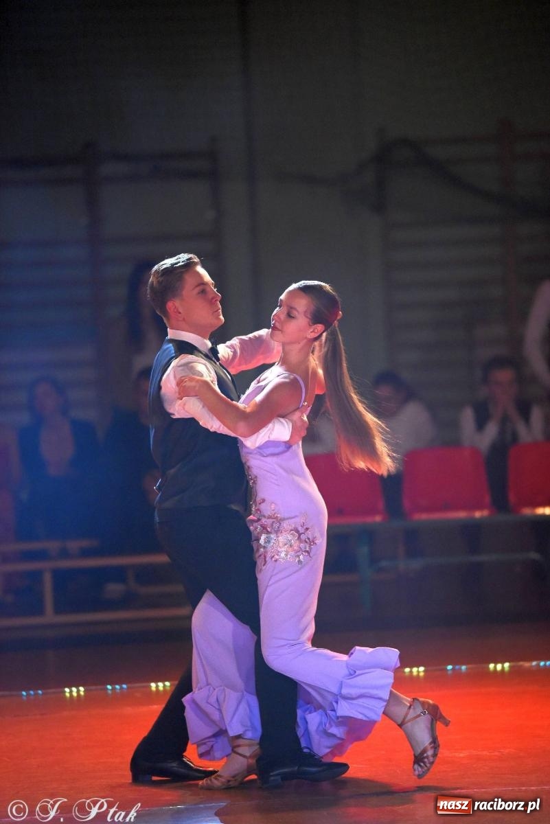 Zdjęcie w galerii na portalu naszraciborz.pl: XVI Karnawałowa Rewia Tańca w Raciborzu [FOTO i WIDEO] wiadomości z regionu