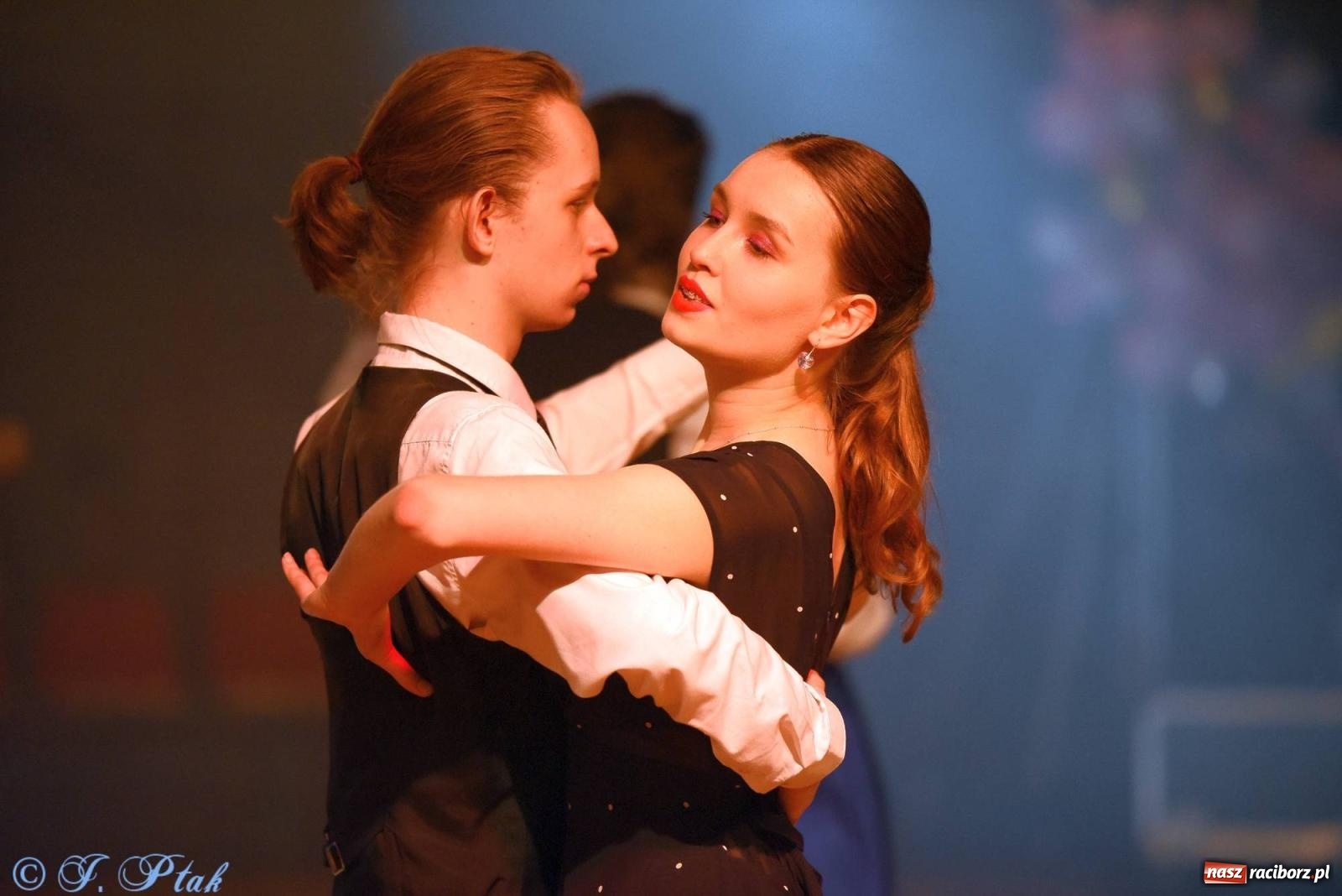 Zdjęcie w galerii na portalu naszraciborz.pl: XVI Karnawałowa Rewia Tańca w Raciborzu [FOTO i WIDEO] wiadomości z regionu