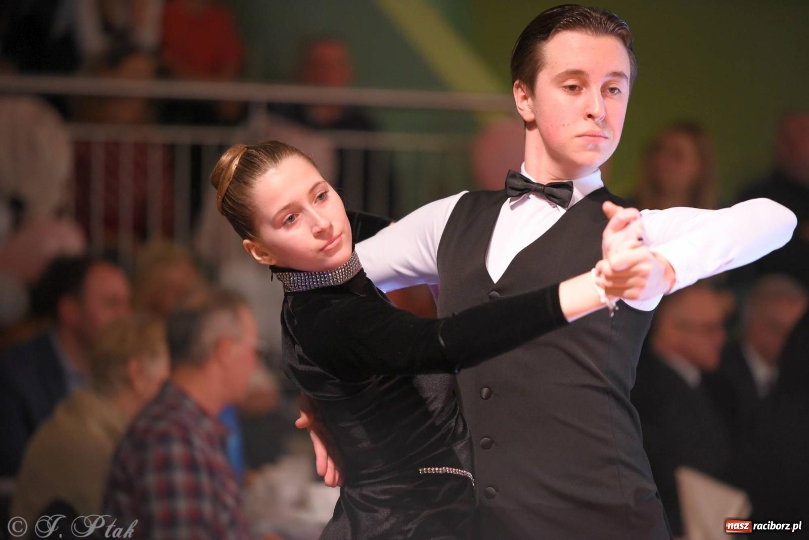 Zdjęcie w galerii na portalu naszraciborz.pl: XVI Karnawałowa Rewia Tańca w Raciborzu [FOTO i WIDEO] wiadomości z regionu