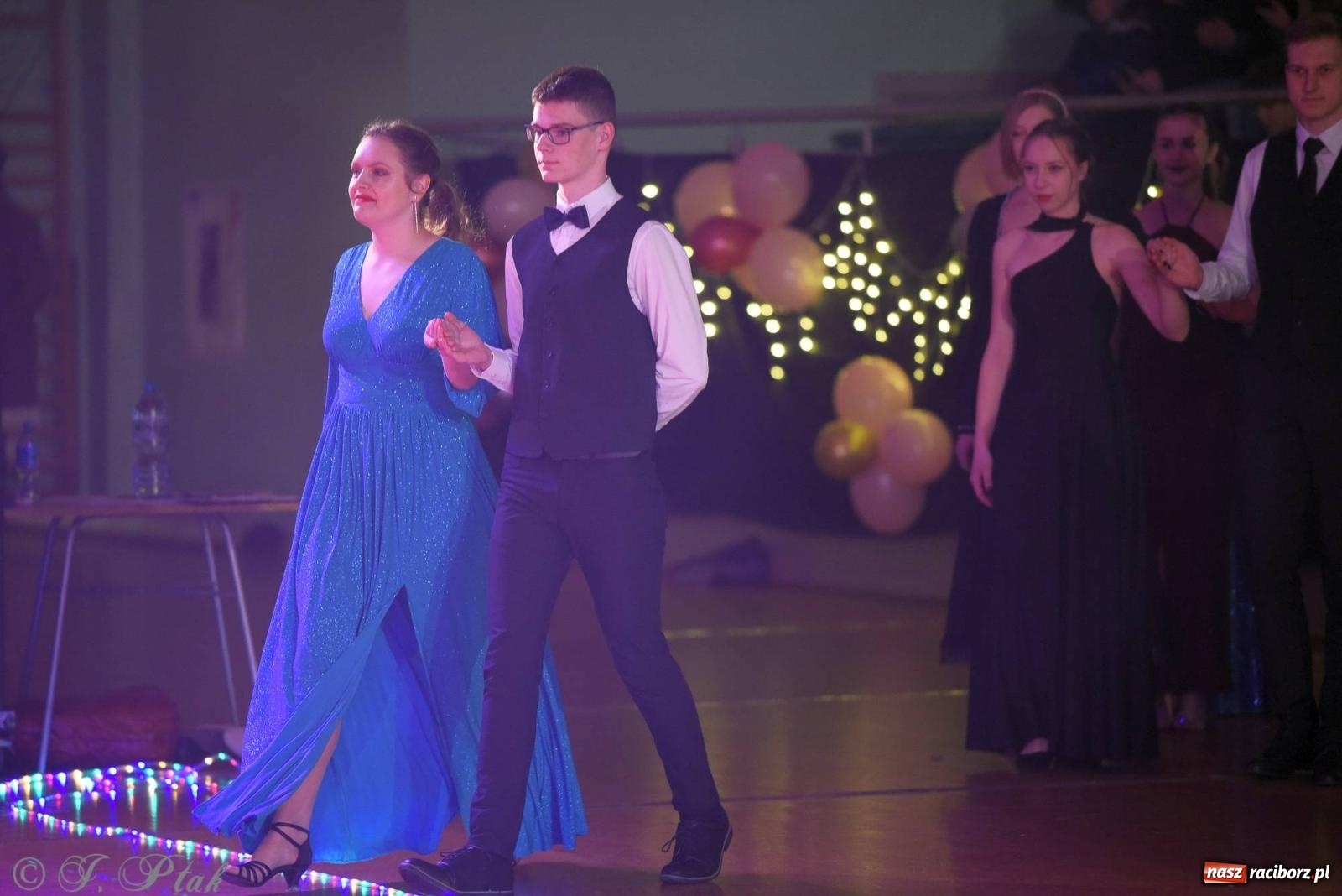 Zdjęcie w galerii na portalu naszraciborz.pl: XVI Karnawałowa Rewia Tańca w Raciborzu [FOTO i WIDEO] wiadomości z regionu