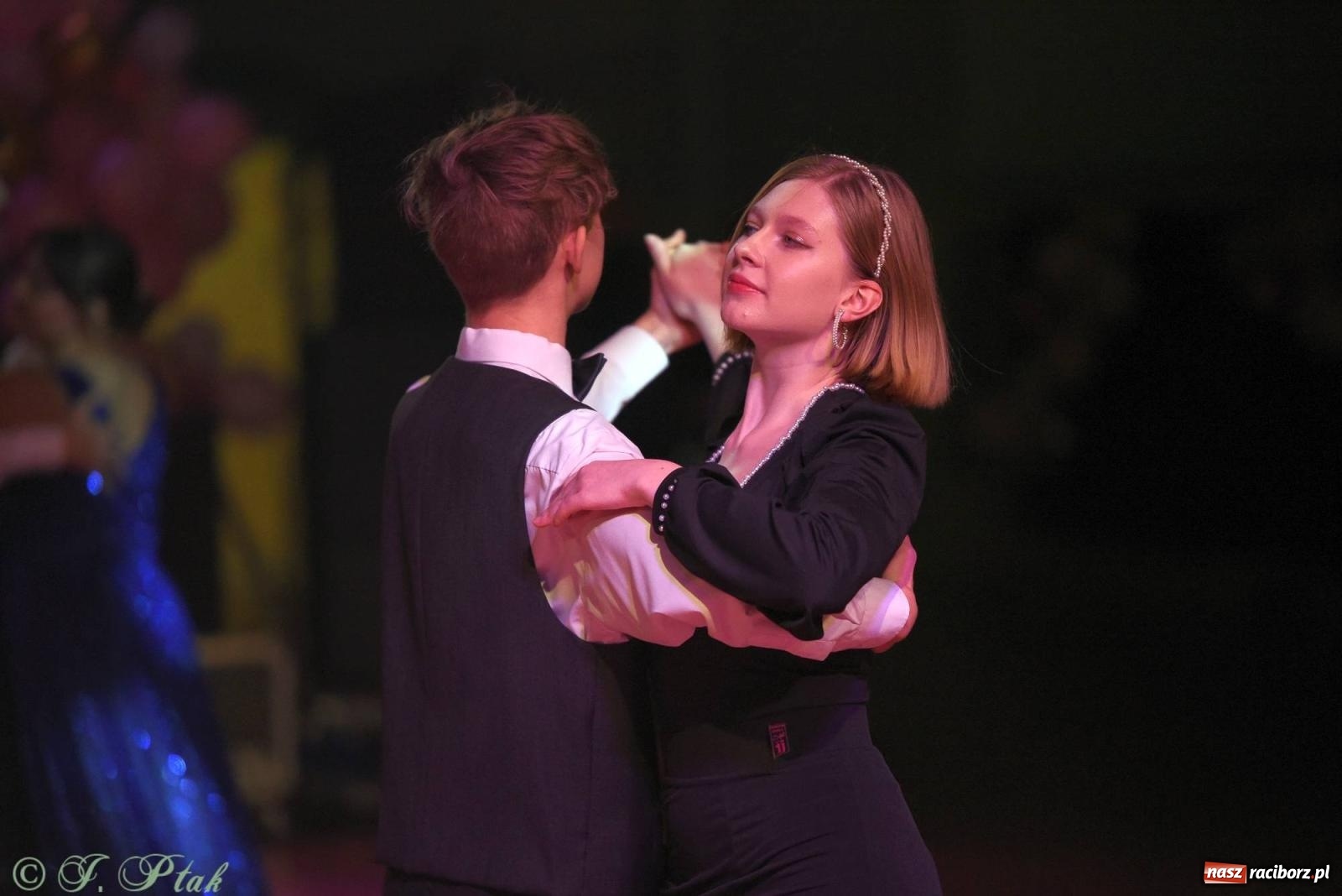 Zdjęcie w galerii na portalu naszraciborz.pl: XVI Karnawałowa Rewia Tańca w Raciborzu [FOTO i WIDEO] wiadomości z regionu