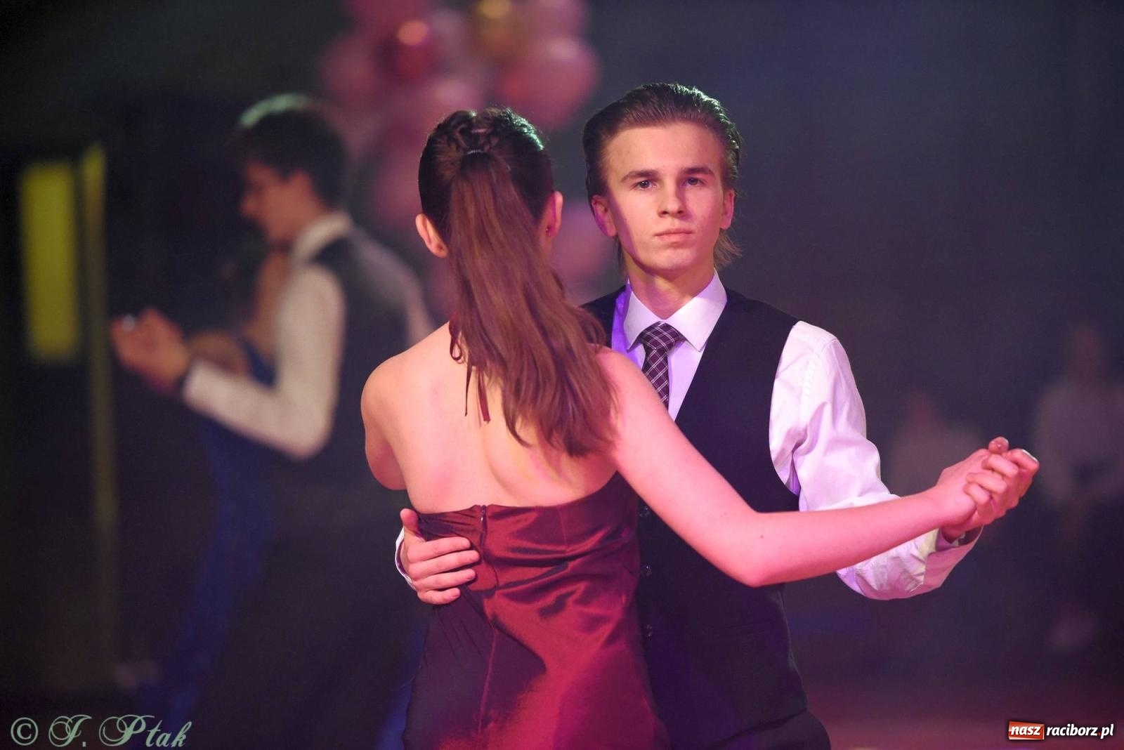 Zdjęcie w galerii na portalu naszraciborz.pl: XVI Karnawałowa Rewia Tańca w Raciborzu [FOTO i WIDEO] wiadomości z regionu