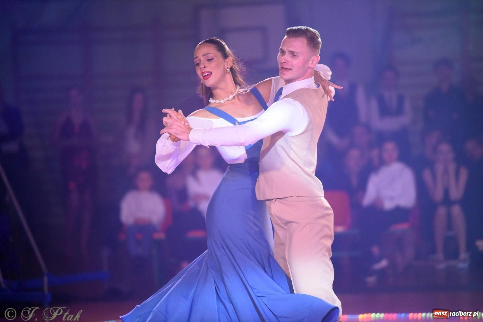 Zdjęcie w galerii na portalu naszraciborz.pl: XVI Karnawałowa Rewia Tańca w Raciborzu [FOTO i WIDEO] wiadomości z regionu