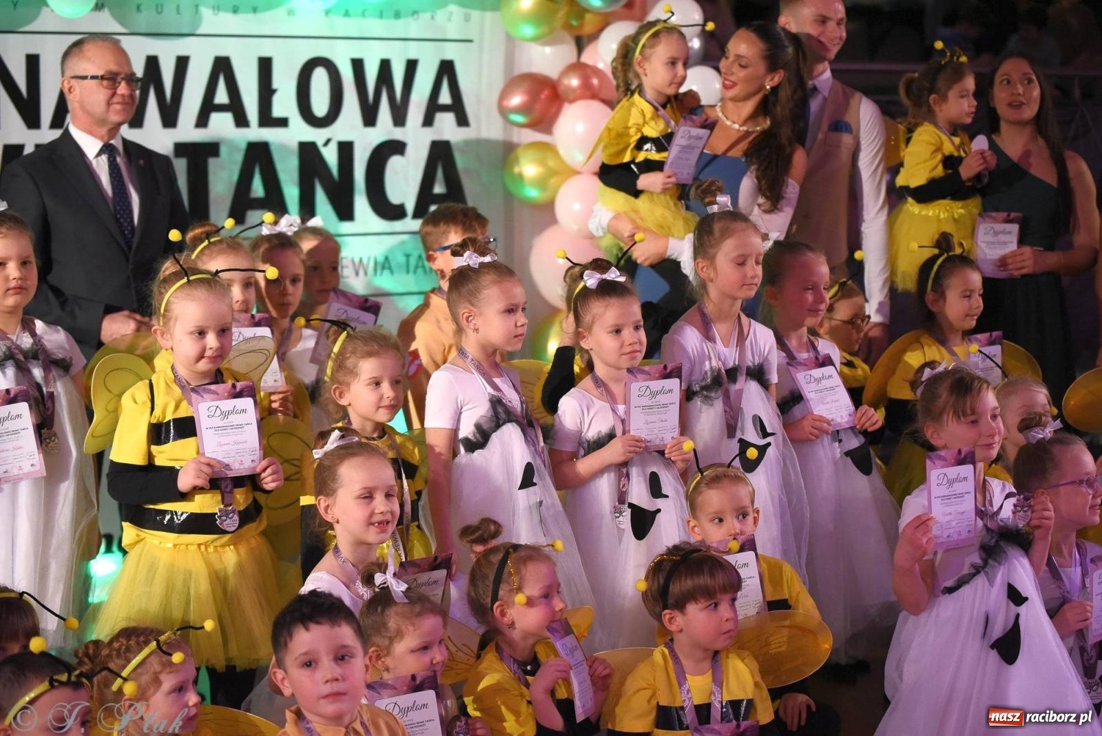 Zdjęcie w galerii na portalu naszraciborz.pl: XVI Karnawałowa Rewia Tańca w Raciborzu [FOTO i WIDEO] wiadomości z regionu