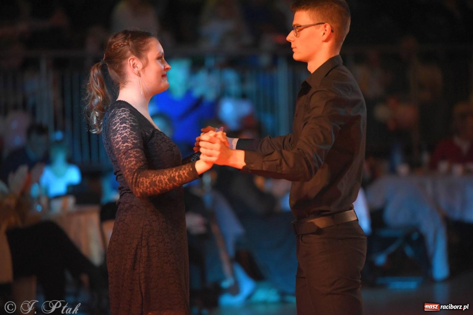 Zdjęcie w galerii na portalu naszraciborz.pl: XVI Karnawałowa Rewia Tańca w Raciborzu [FOTO i WIDEO] wiadomości z regionu