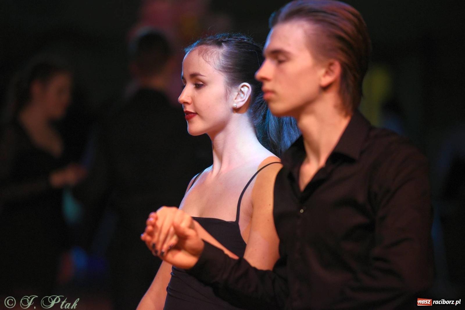 Zdjęcie w galerii na portalu naszraciborz.pl: XVI Karnawałowa Rewia Tańca w Raciborzu [FOTO i WIDEO] wiadomości z regionu