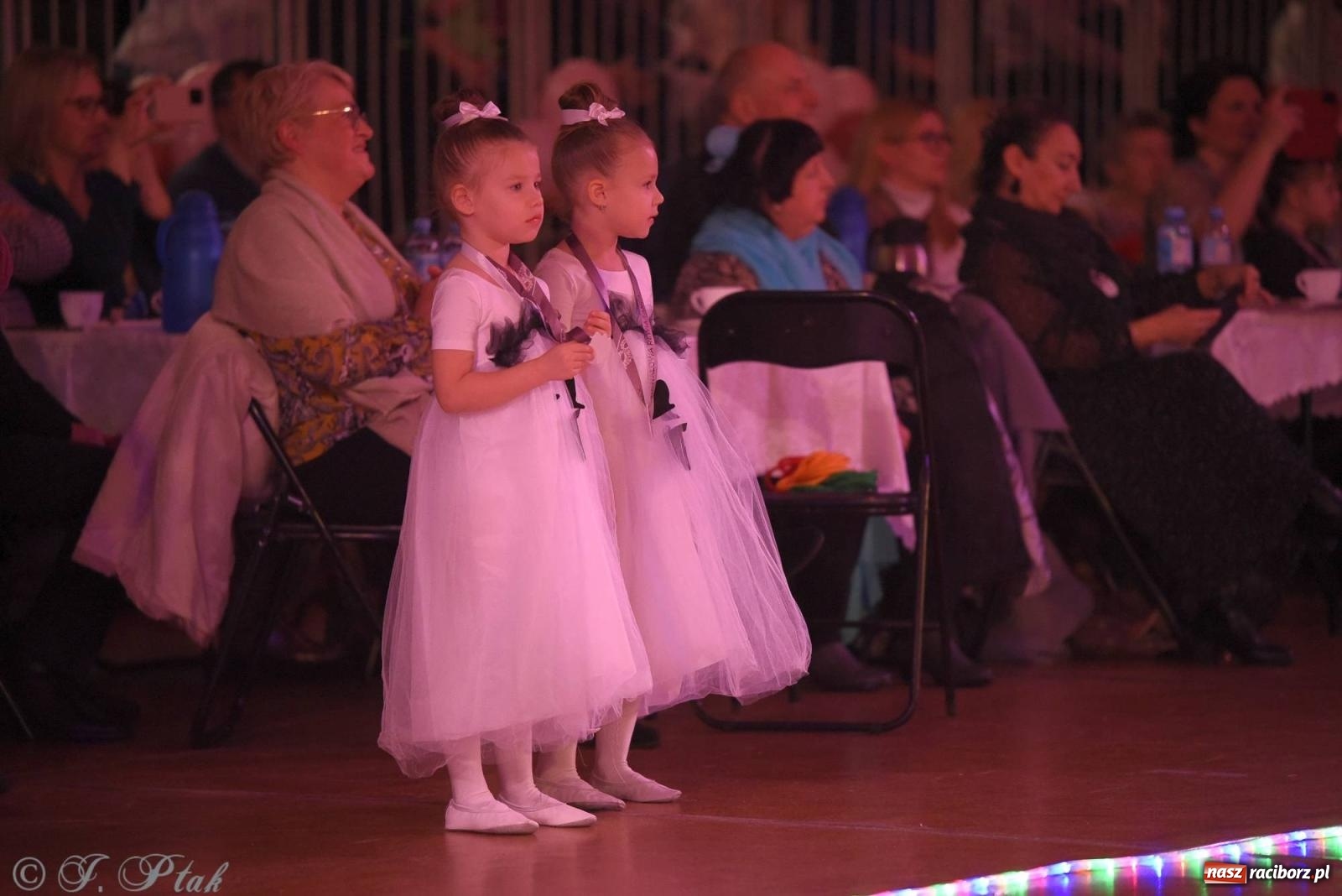 Zdjęcie w galerii na portalu naszraciborz.pl: XVI Karnawałowa Rewia Tańca w Raciborzu [FOTO i WIDEO] wiadomości z regionu