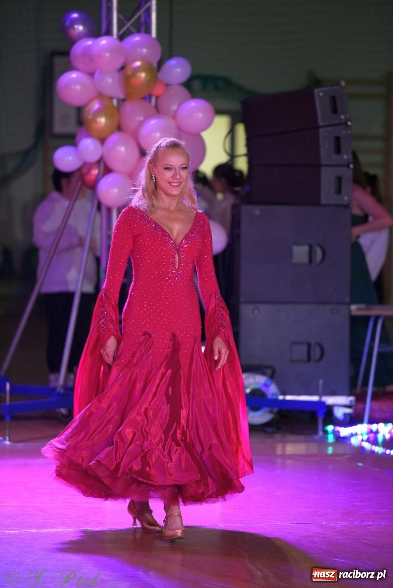 Zdjęcie w galerii na portalu naszraciborz.pl: XVI Karnawałowa Rewia Tańca w Raciborzu [FOTO i WIDEO] wiadomości z regionu