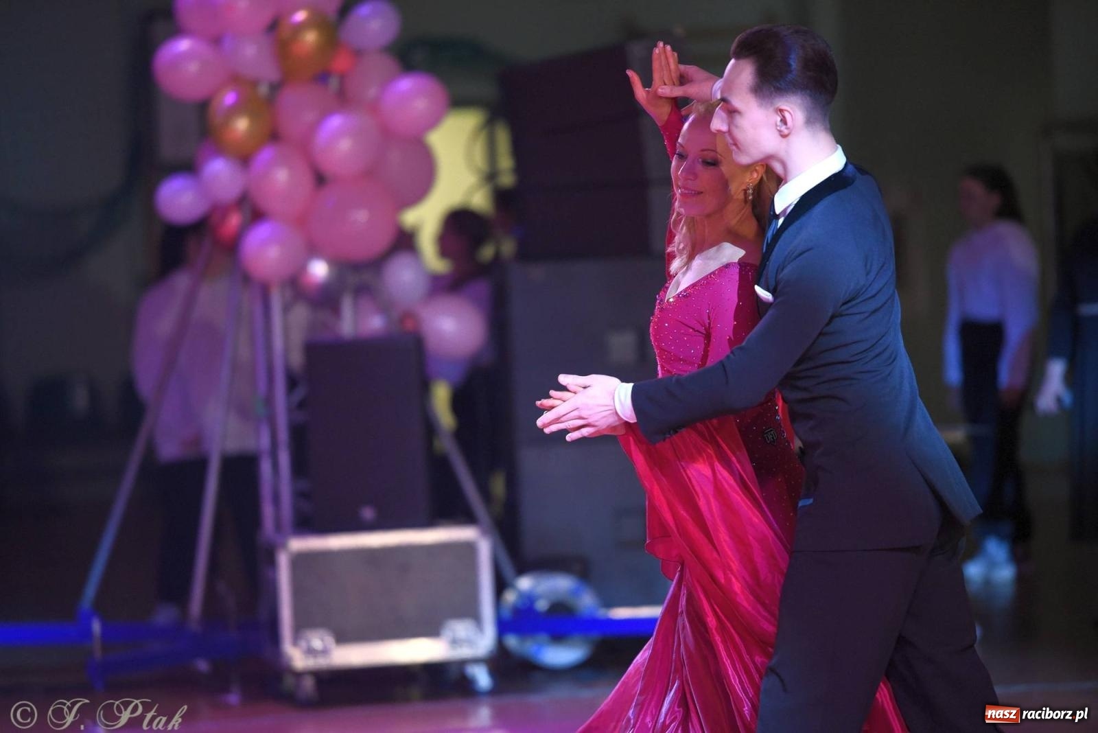 Zdjęcie w galerii na portalu naszraciborz.pl: XVI Karnawałowa Rewia Tańca w Raciborzu [FOTO i WIDEO] wiadomości z regionu