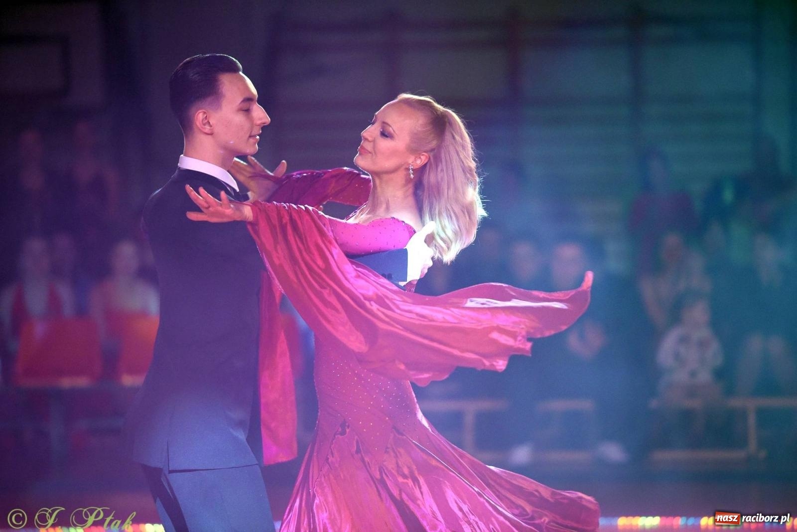 Zdjęcie w galerii na portalu naszraciborz.pl: XVI Karnawałowa Rewia Tańca w Raciborzu [FOTO i WIDEO] wiadomości z regionu