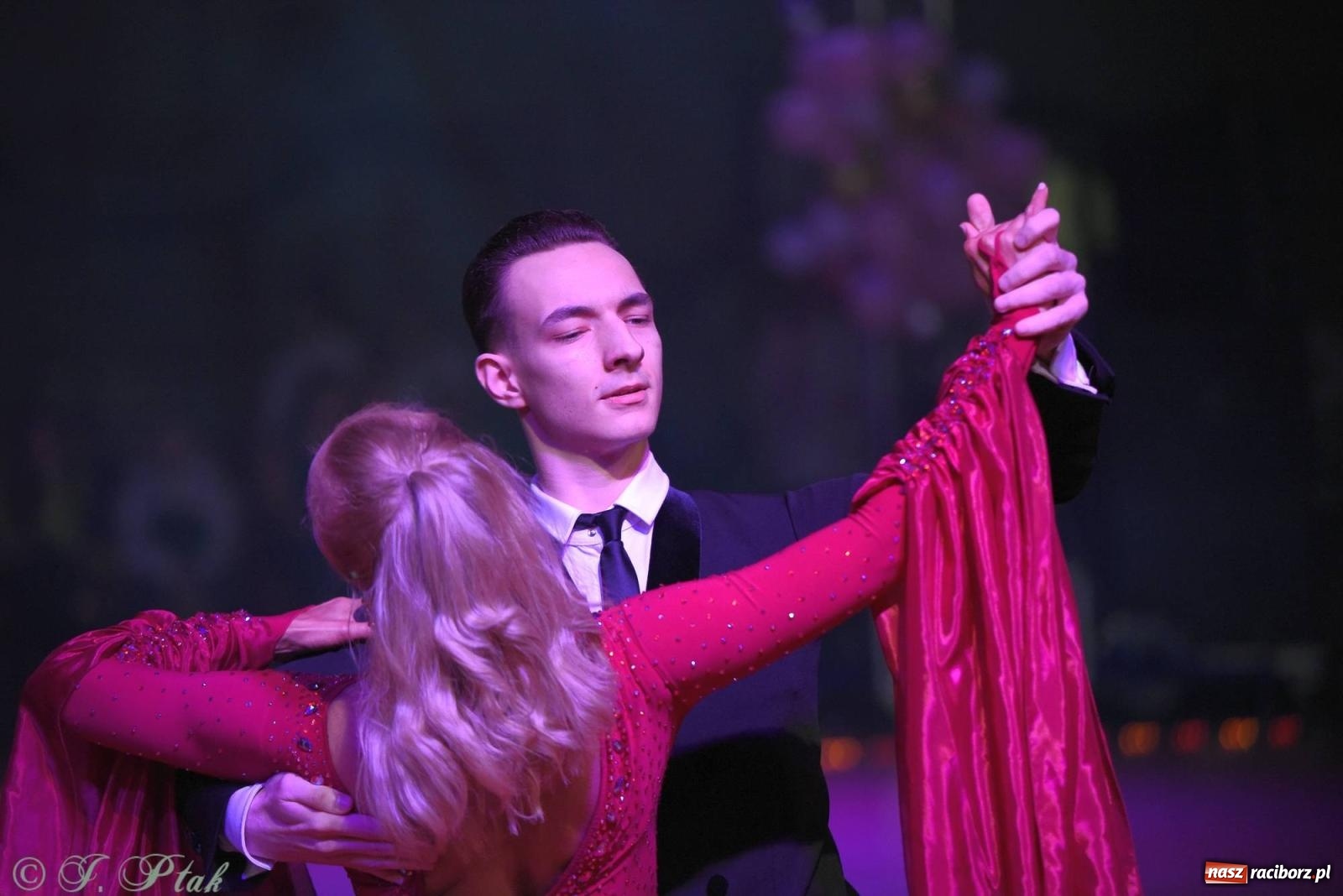 Zdjęcie w galerii na portalu naszraciborz.pl: XVI Karnawałowa Rewia Tańca w Raciborzu [FOTO i WIDEO] wiadomości z regionu