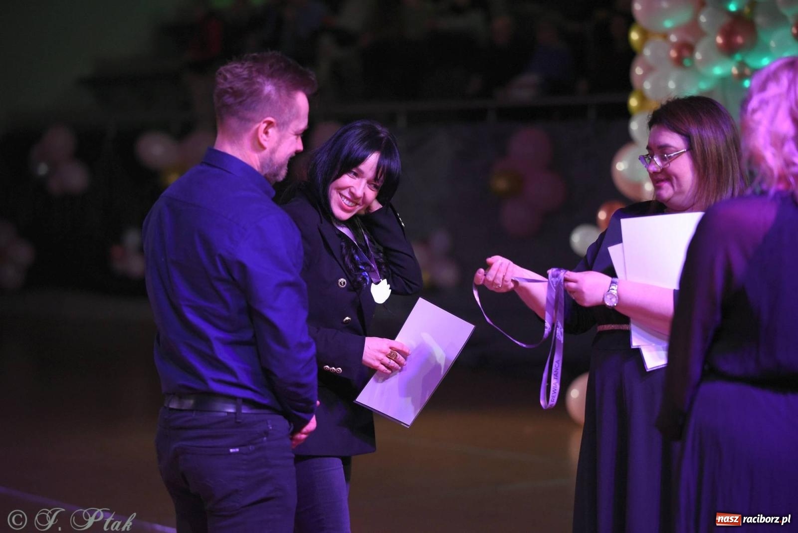 Zdjęcie w galerii na portalu naszraciborz.pl: XVI Karnawałowa Rewia Tańca w Raciborzu [FOTO i WIDEO] wiadomości z regionu