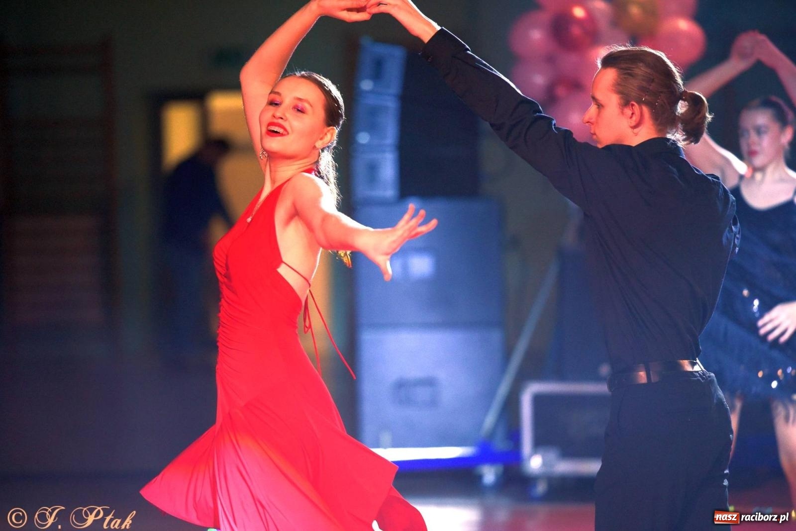 Zdjęcie w galerii na portalu naszraciborz.pl: XVI Karnawałowa Rewia Tańca w Raciborzu [FOTO i WIDEO] wiadomości z regionu